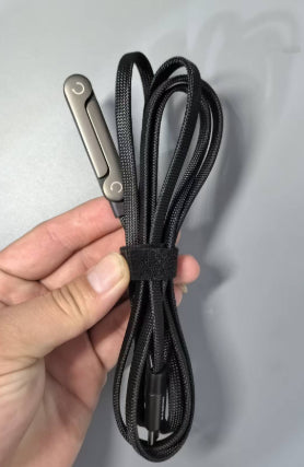 Handy-Schnelladekabel mit Klappständer